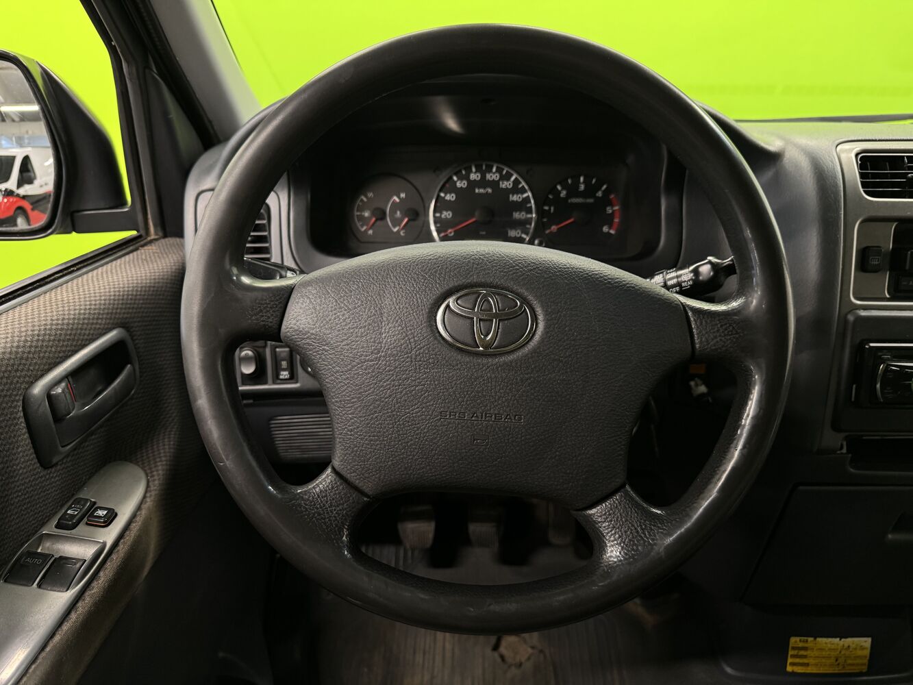 Toyota Hiace vaihtoauto