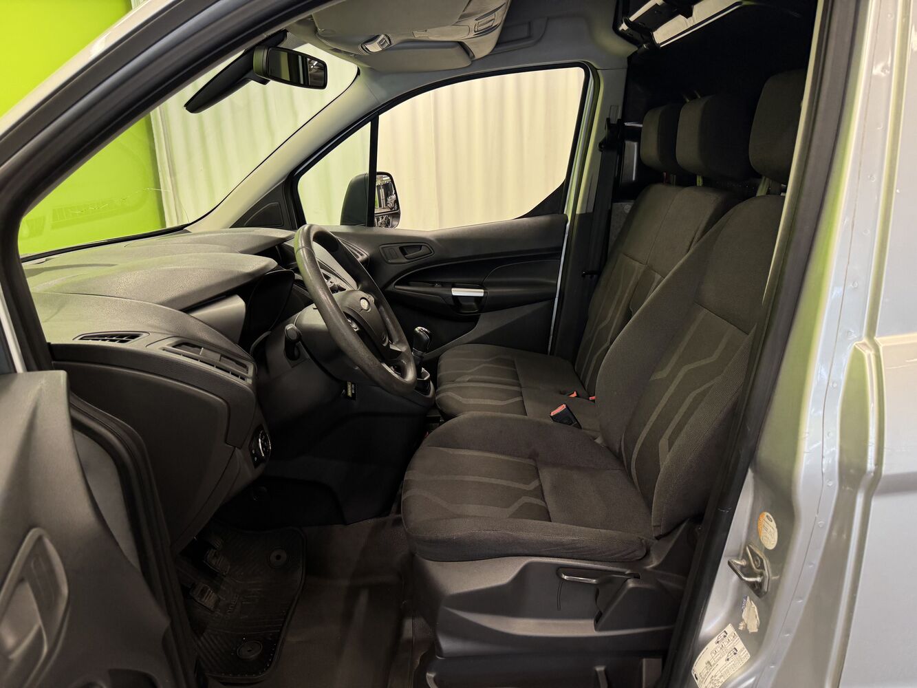 Ford Transit Connect vaihtoauto