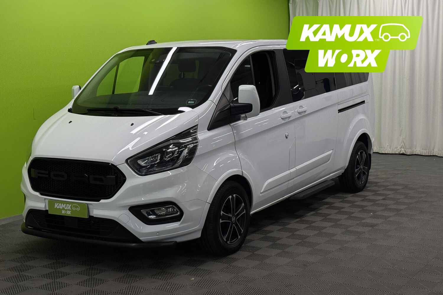 Ford Tourneo Custom vaihtoauto