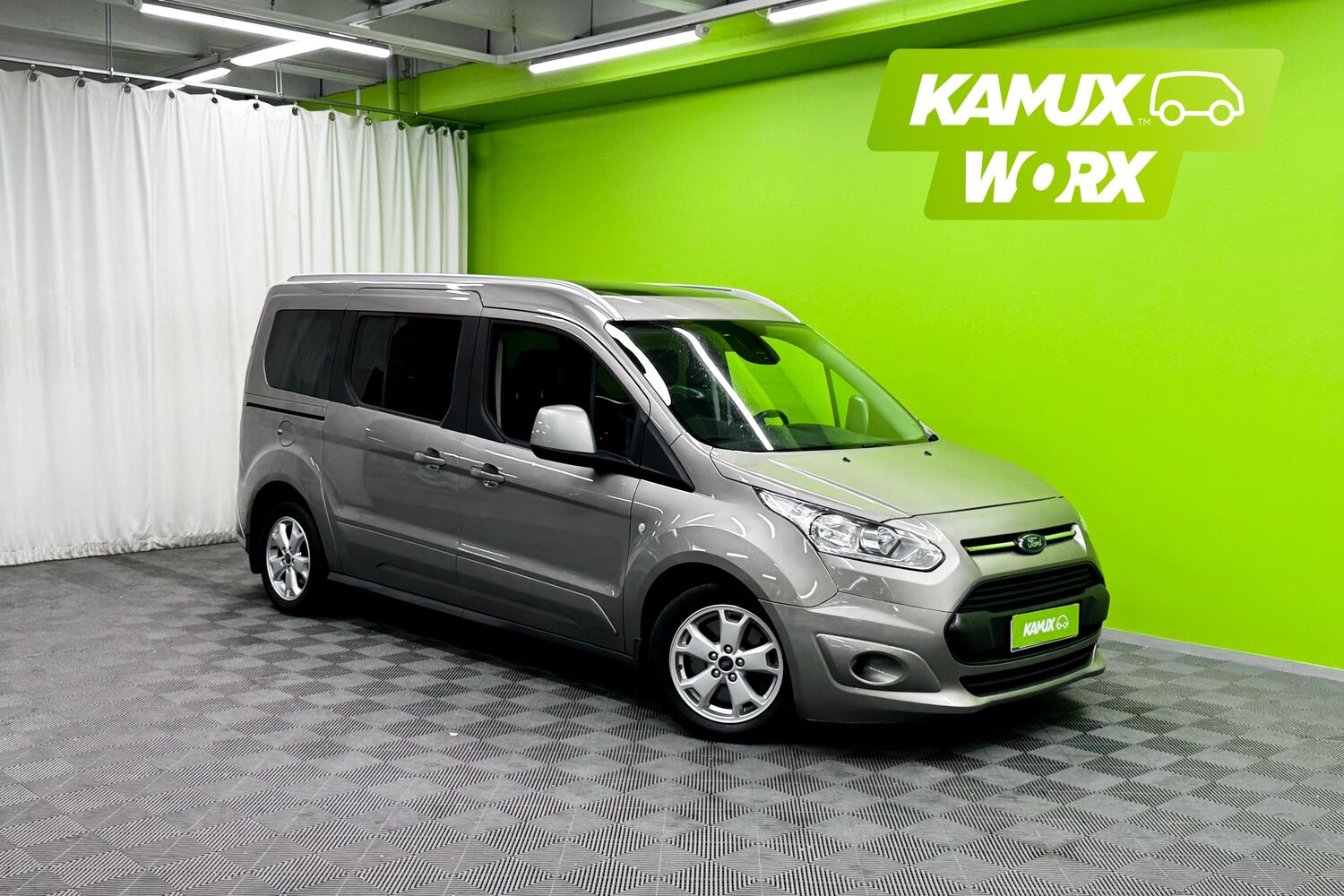 Ford Grand Tourneo Connect vaihtoauto