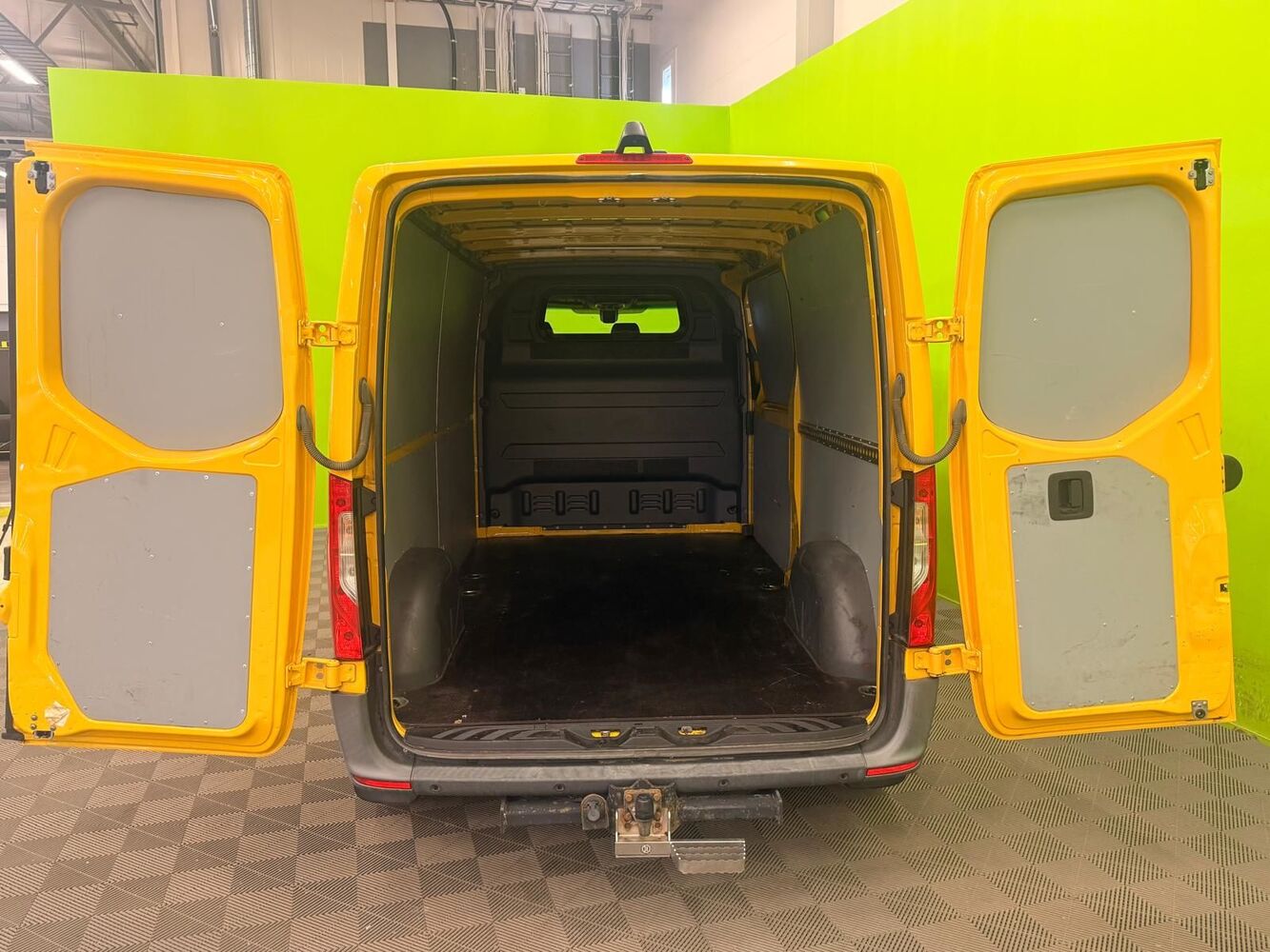 Mercedes-Benz Sprinter vaihtoauto