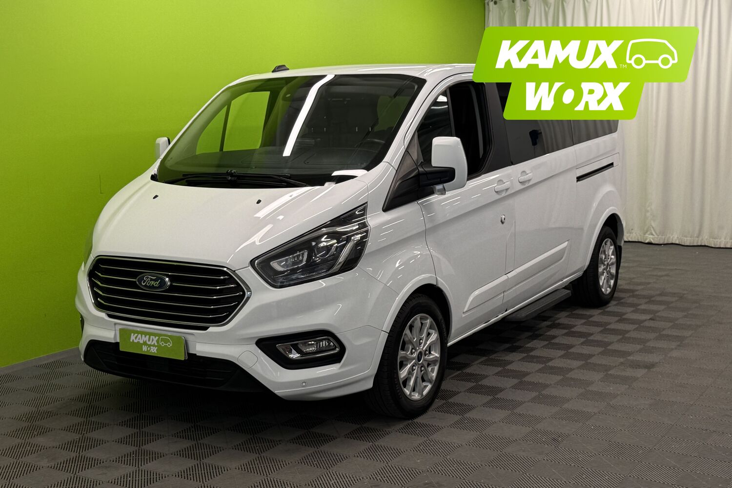 Ford Tourneo Custom vaihtoauto