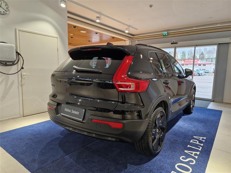 Volvo EX40 vaihtoauto