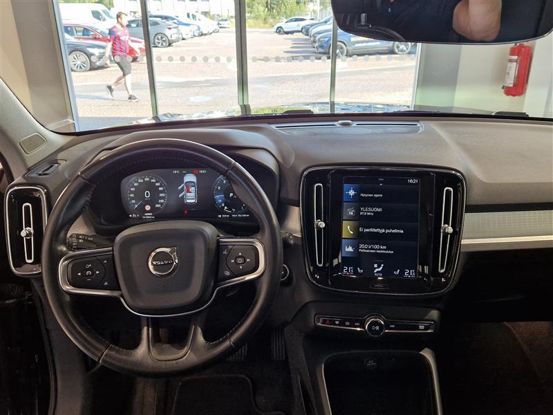 Volvo XC40 vaihtoauto