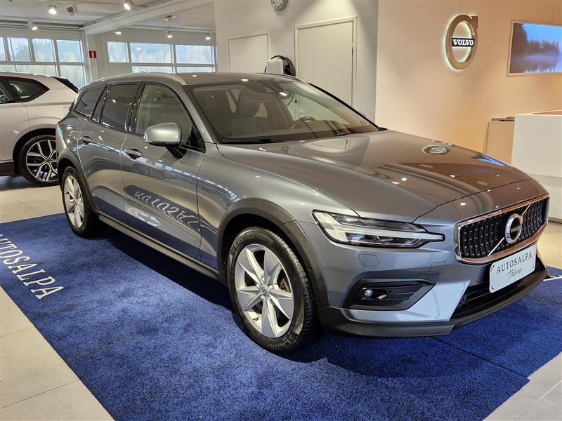 Volvo V60 Cross Country vaihtoauto
