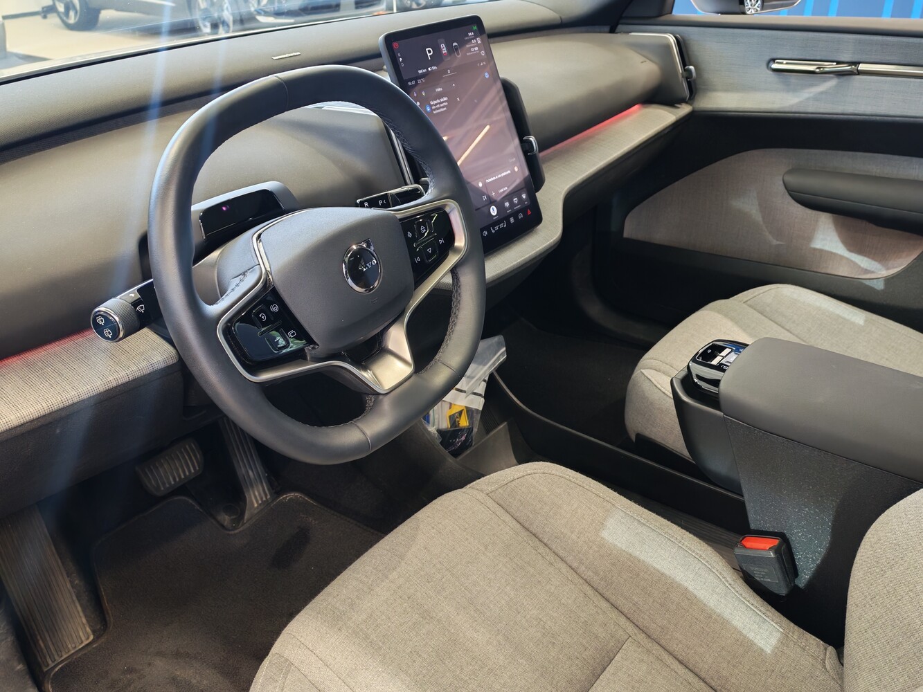 Volvo EX30 vaihtoauto