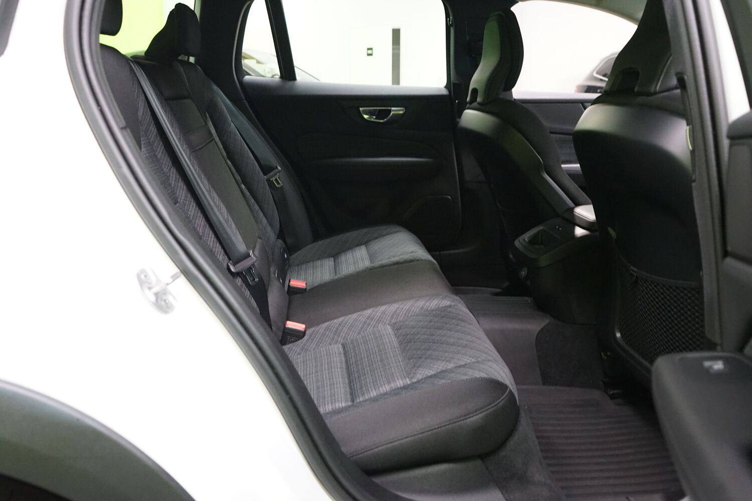 Volvo V60 Cross Country vaihtoauto
