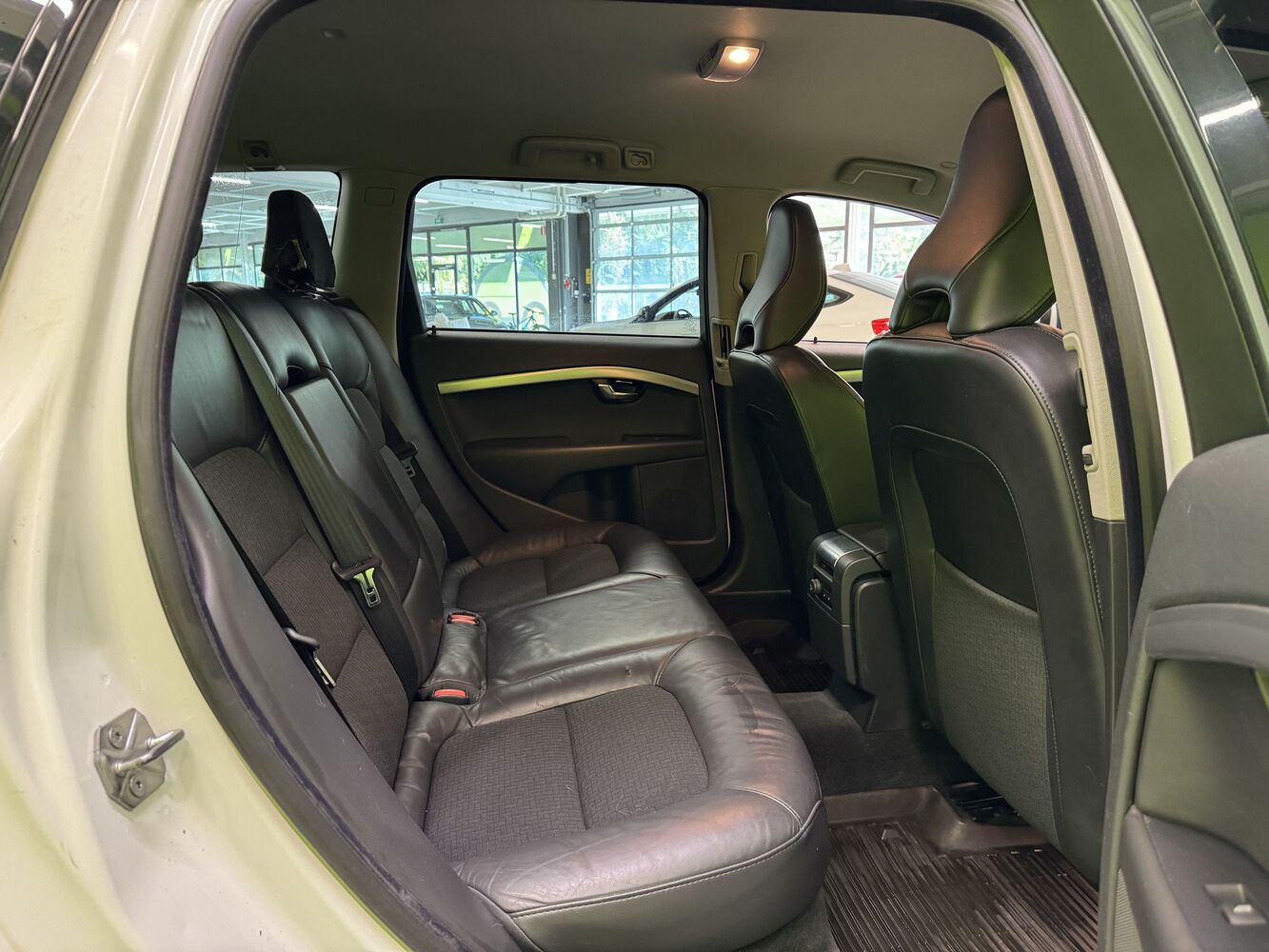 Volvo V70 vaihtoauto