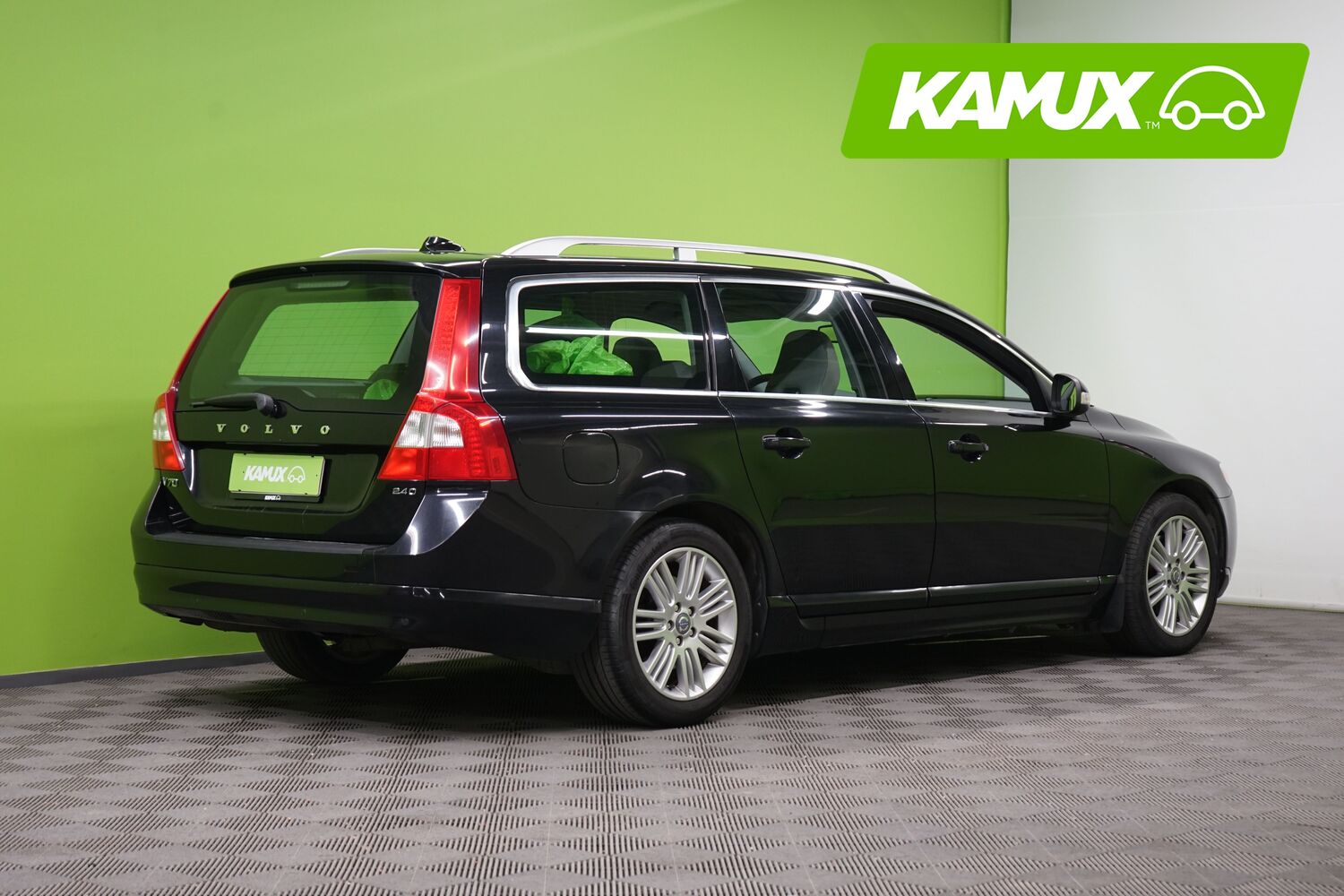 Volvo V70 vaihtoauto