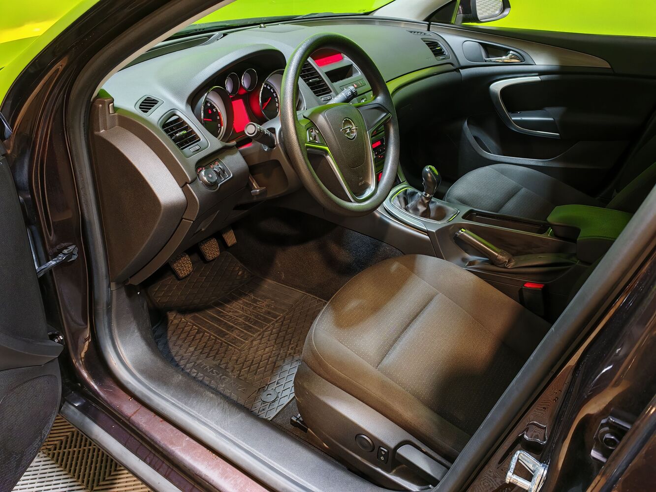 Opel Insignia vaihtoauto