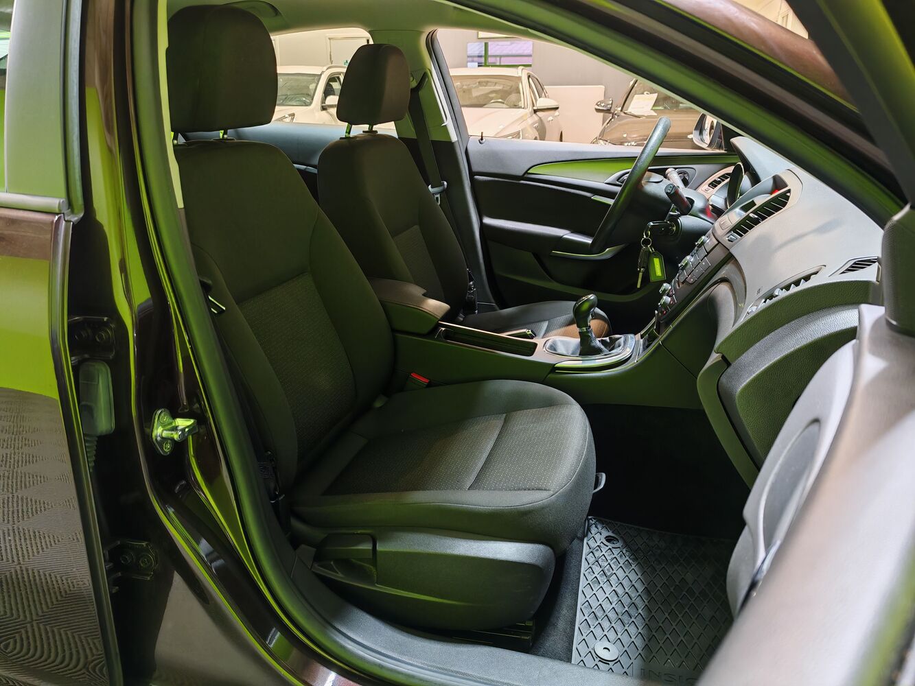 Opel Insignia vaihtoauto