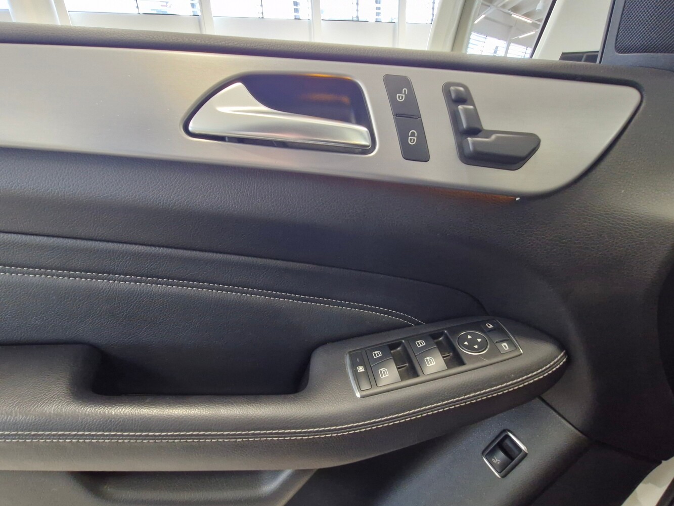 Mercedes-Benz ML vaihtoauto