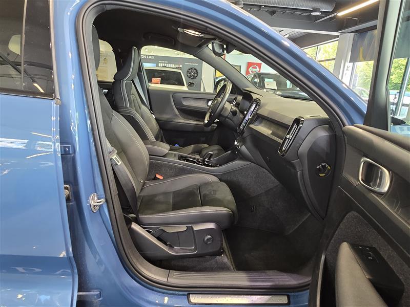 Volvo EX40 vaihtoauto