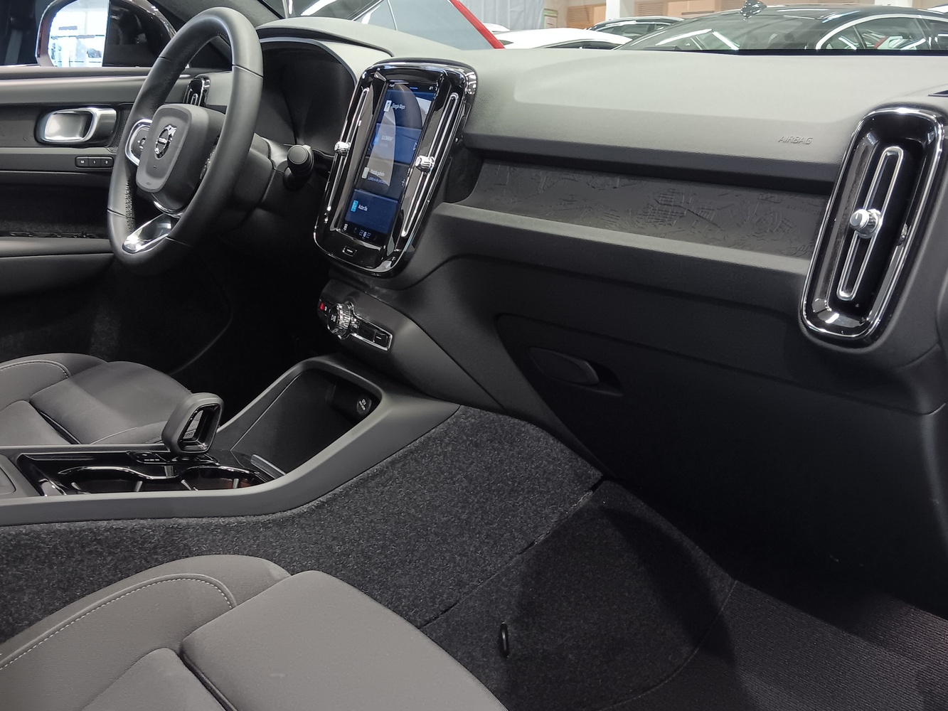 Volvo C40 vaihtoauto