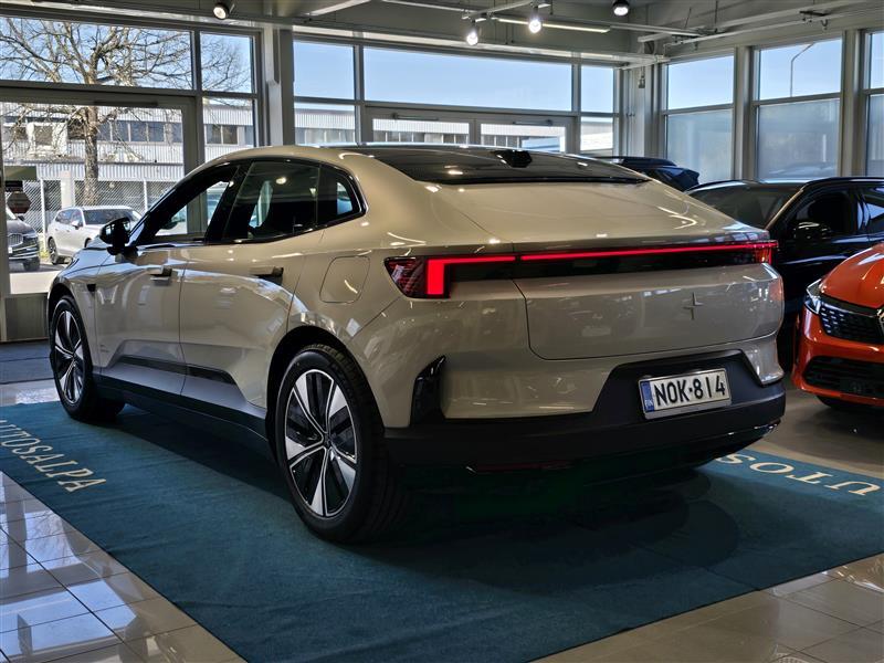 Polestar 4 vaihtoauto