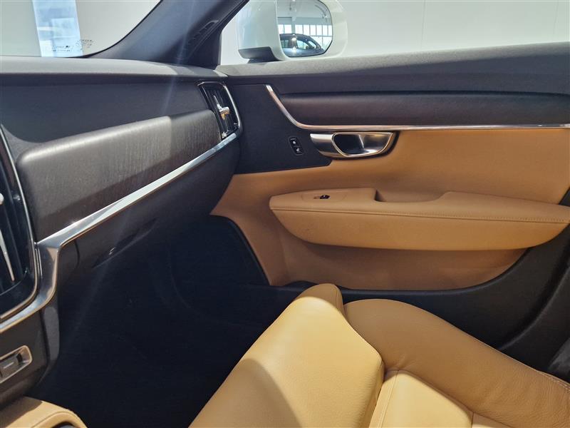 Volvo V90 Cross Country vaihtoauto