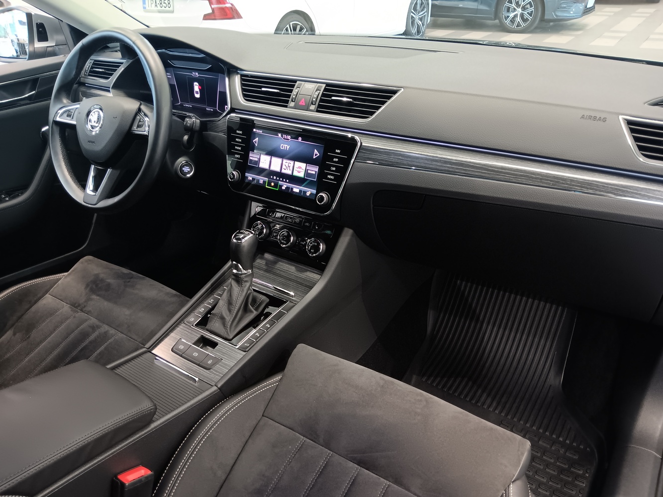 Skoda Superb vaihtoauto
