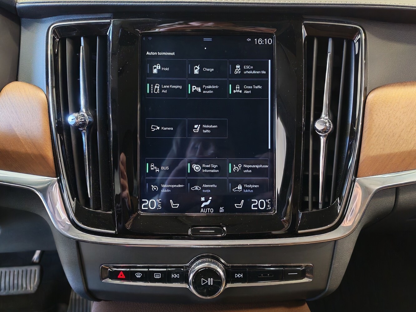 Volvo V90 vaihtoauto