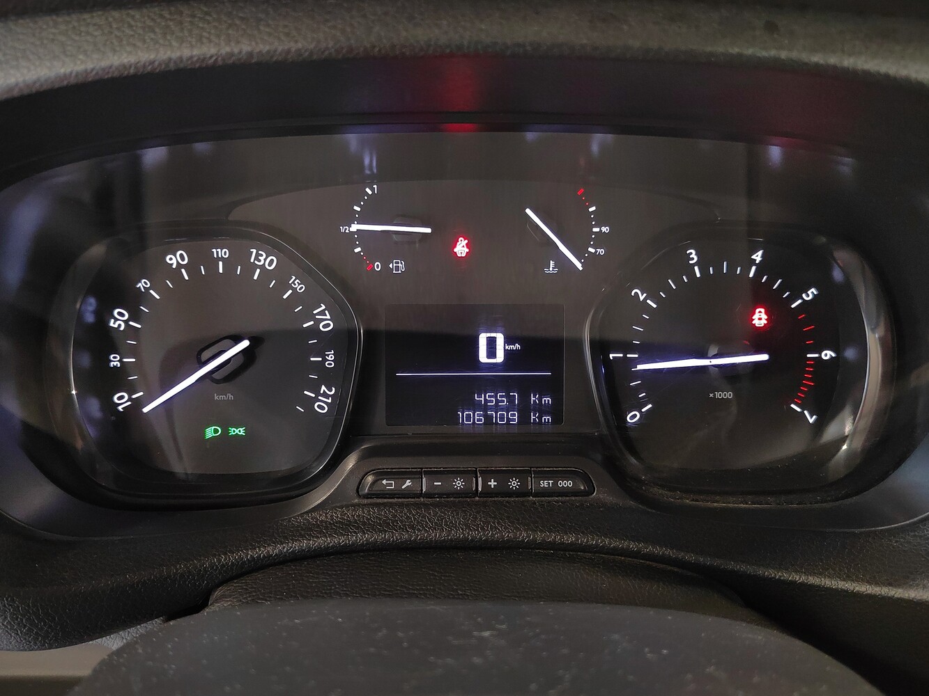 Opel Vivaro vaihtoauto