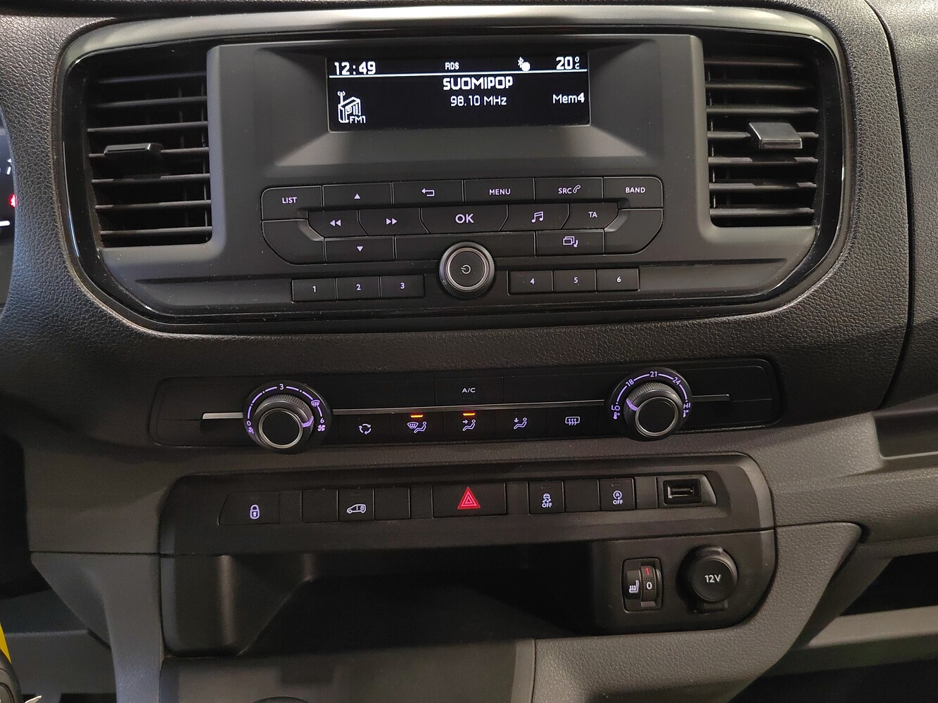 Opel Vivaro vaihtoauto