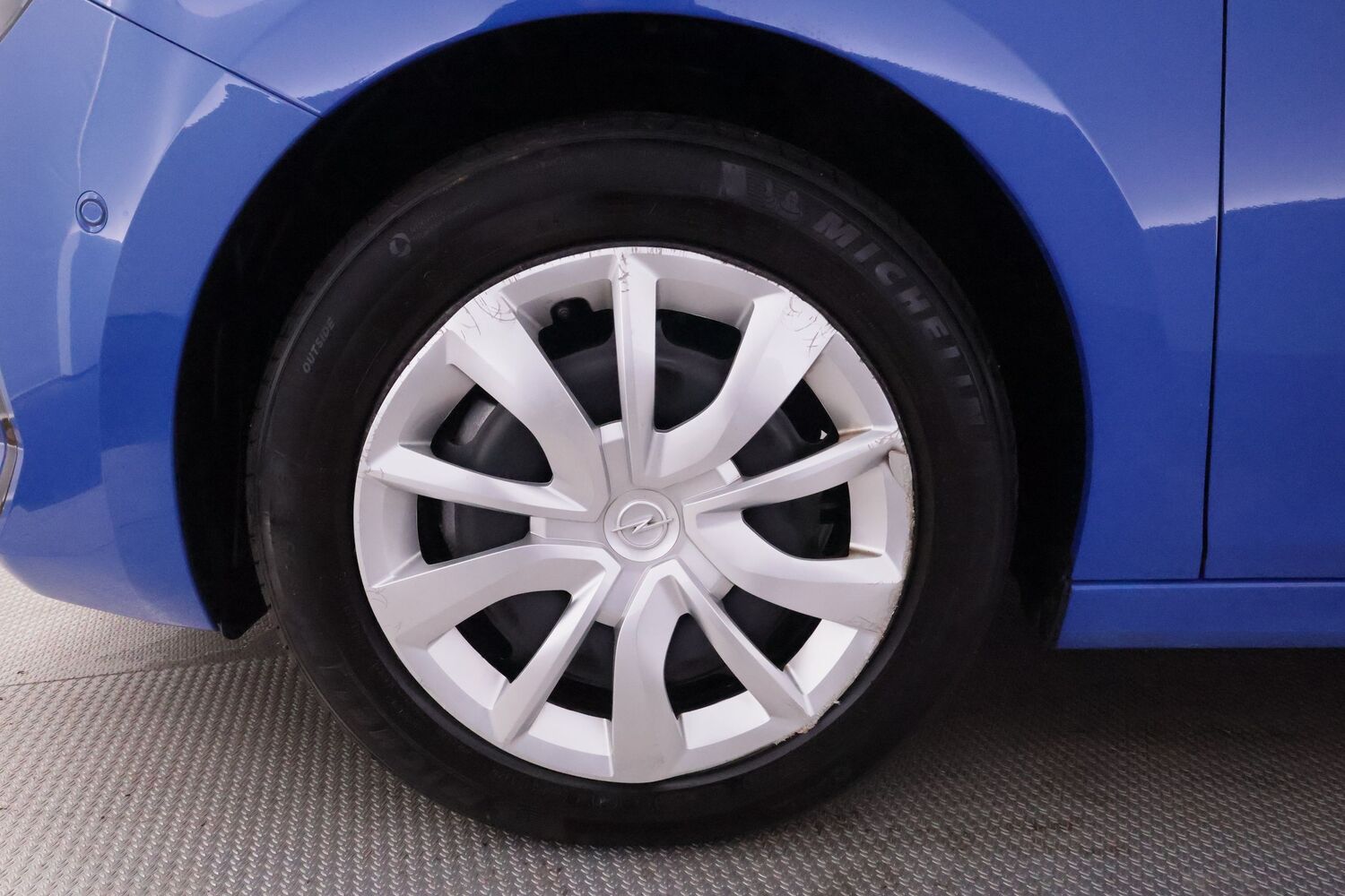 Opel Corsa vaihtoauto