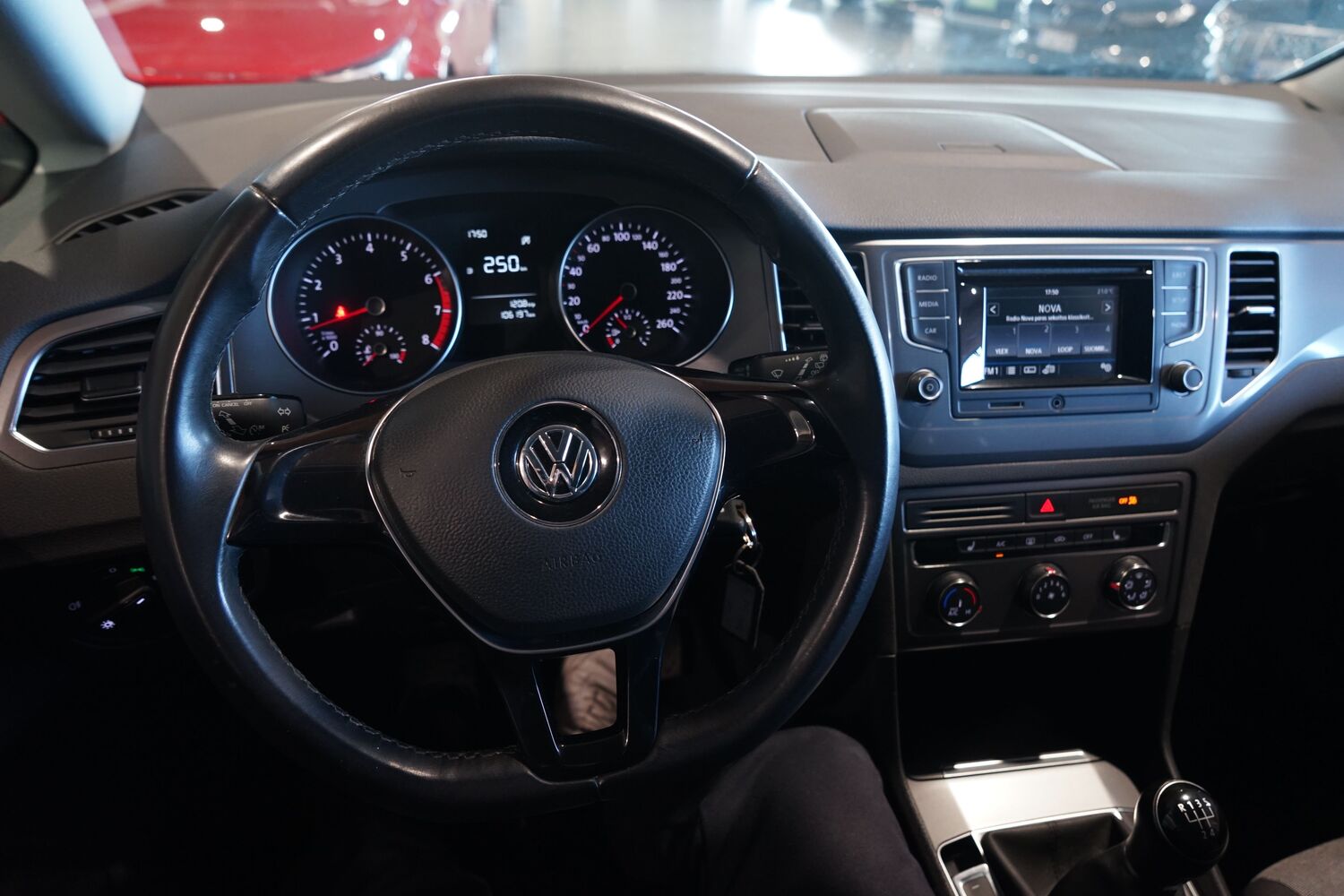 Volkswagen Golf Sportsvan vaihtoauto