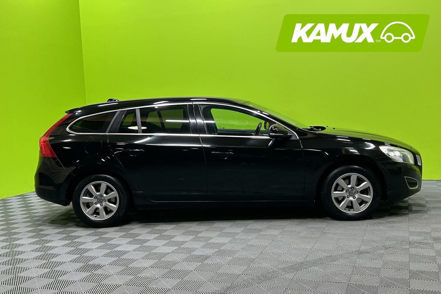 Volvo V60 vaihtoauto