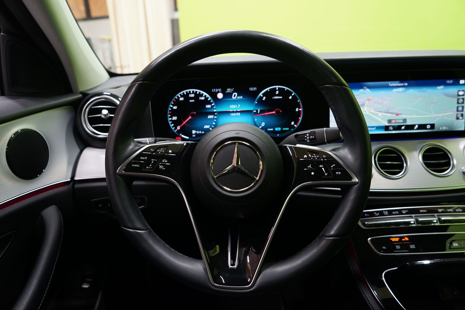 Mercedes-Benz E vaihtoauto