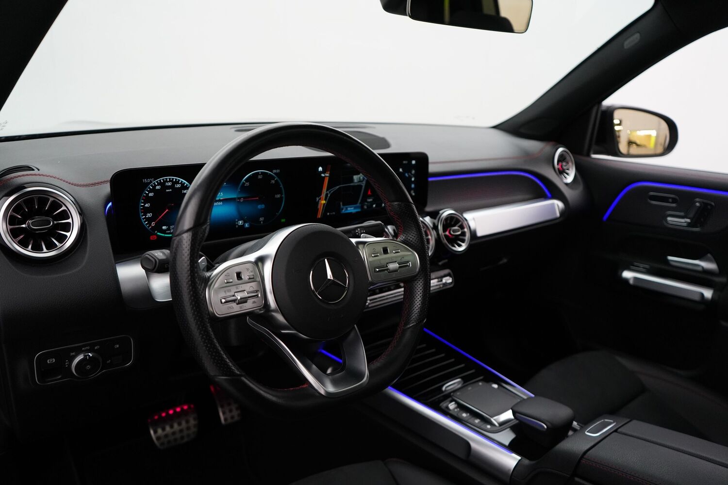 Mercedes-Benz EQB vaihtoauto