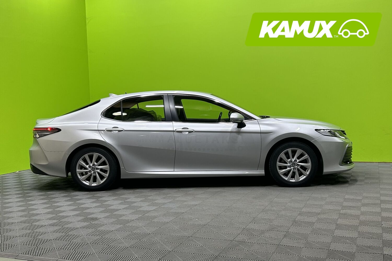 Toyota Camry vaihtoauto