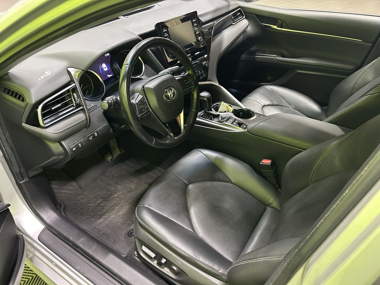 Toyota Camry vaihtoauto