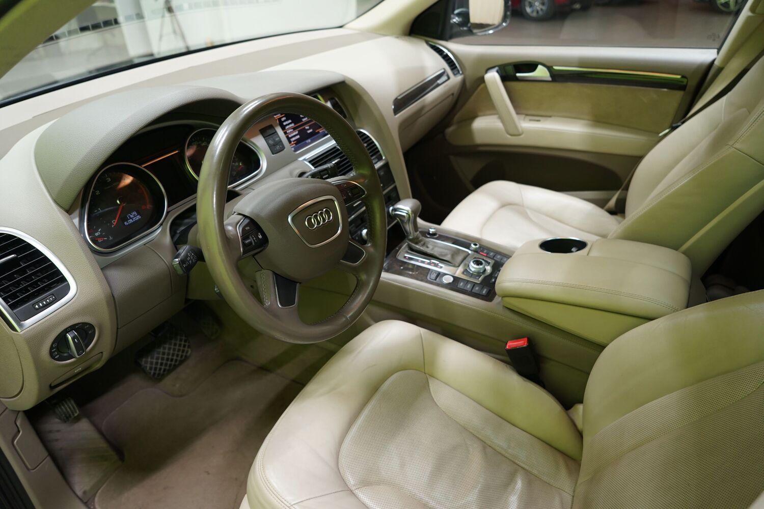 Audi Q7 vaihtoauto