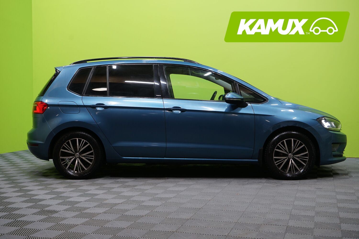 Volkswagen Golf Sportsvan vaihtoauto