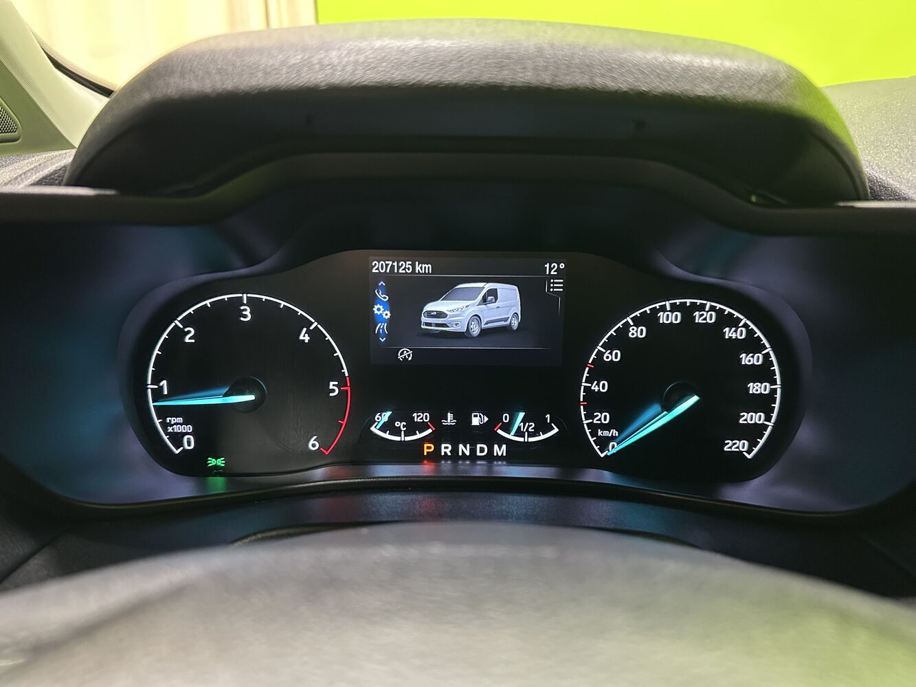 Ford Transit Connect vaihtoauto