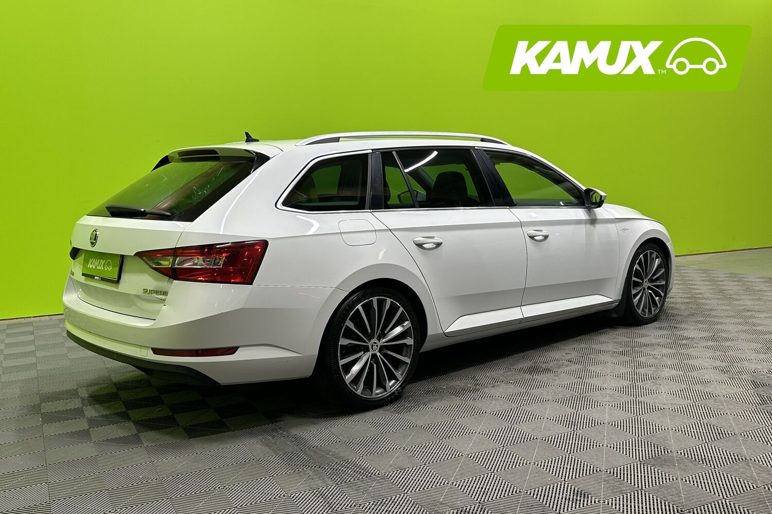Skoda Superb vaihtoauto