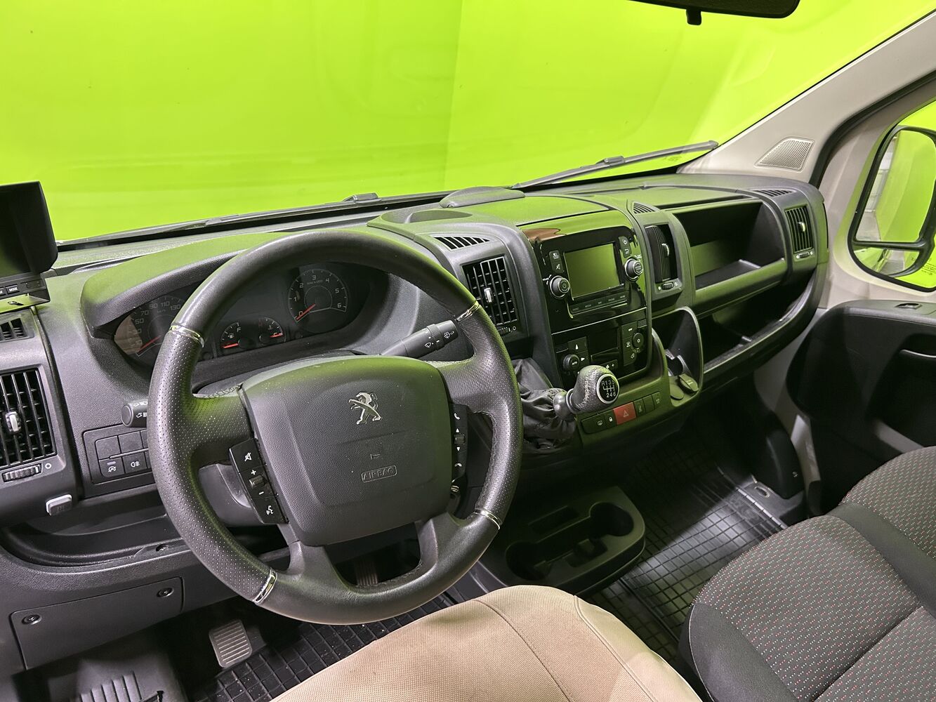Peugeot Boxer vaihtoauto