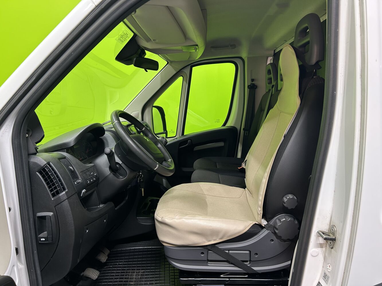 Peugeot Boxer vaihtoauto