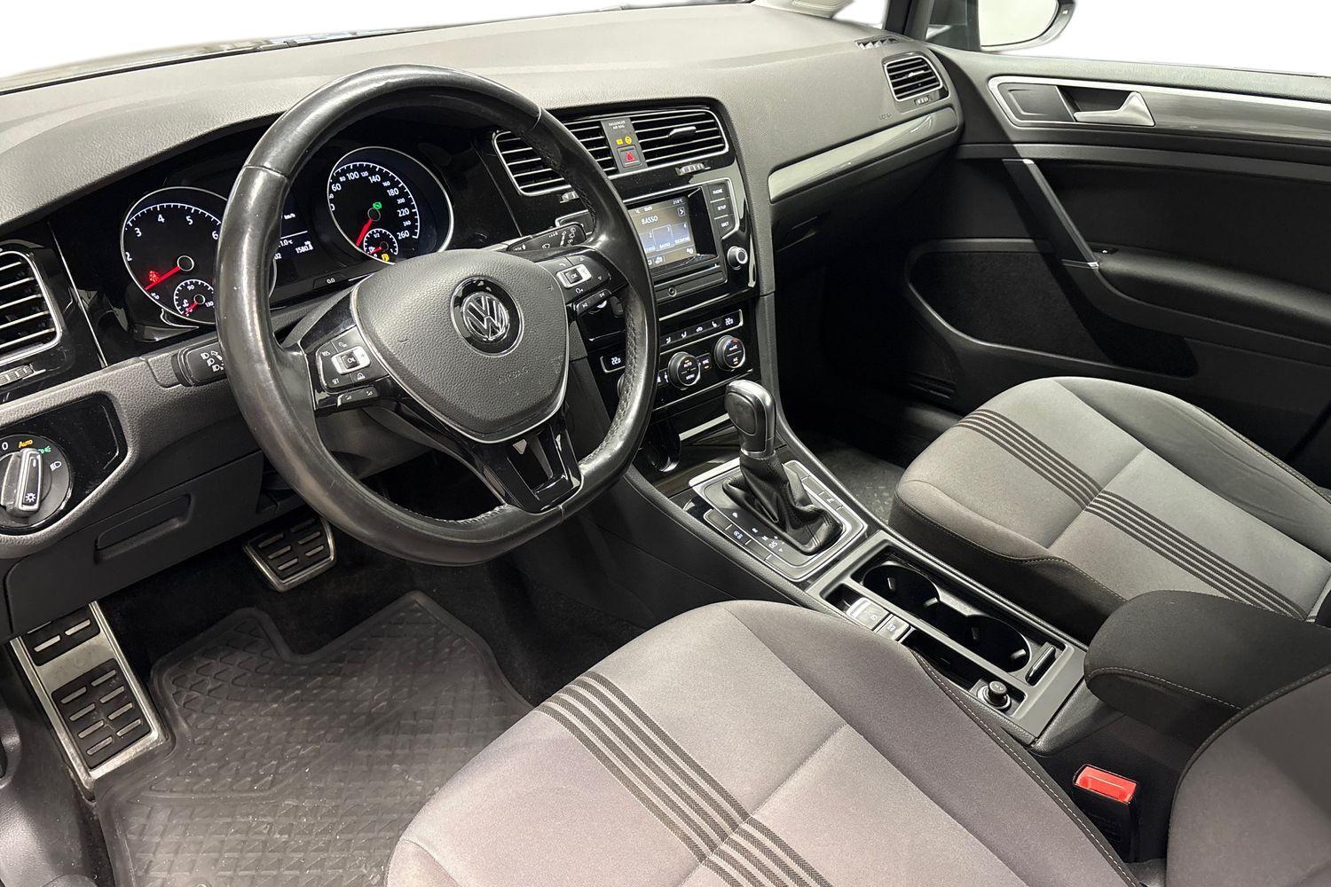 Volkswagen Golf vaihtoauto