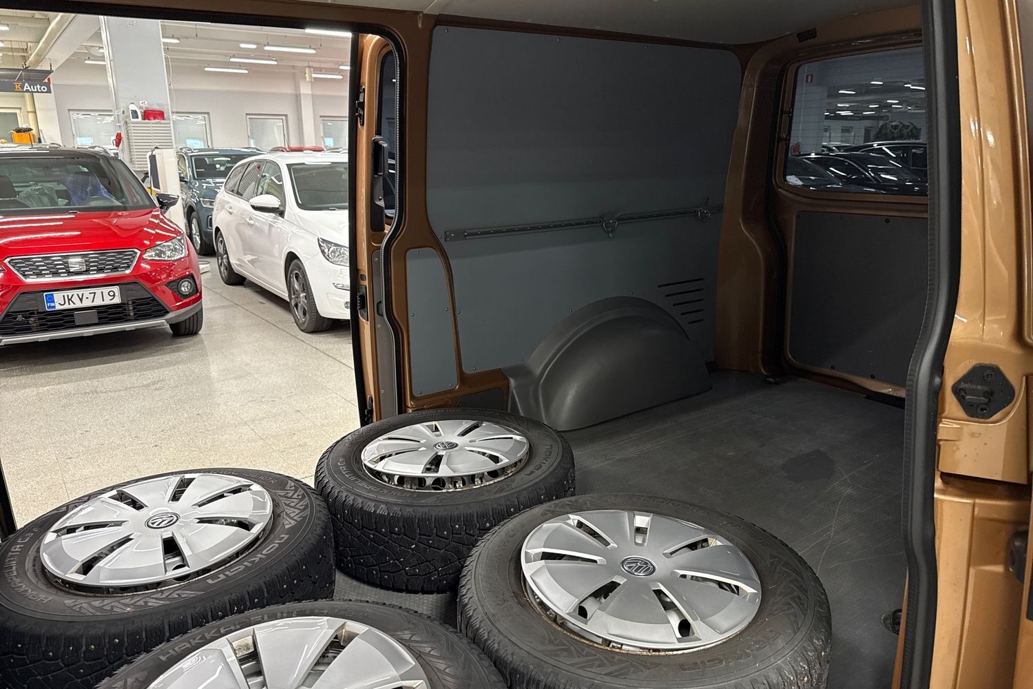 Volkswagen Transporter vaihtoauto