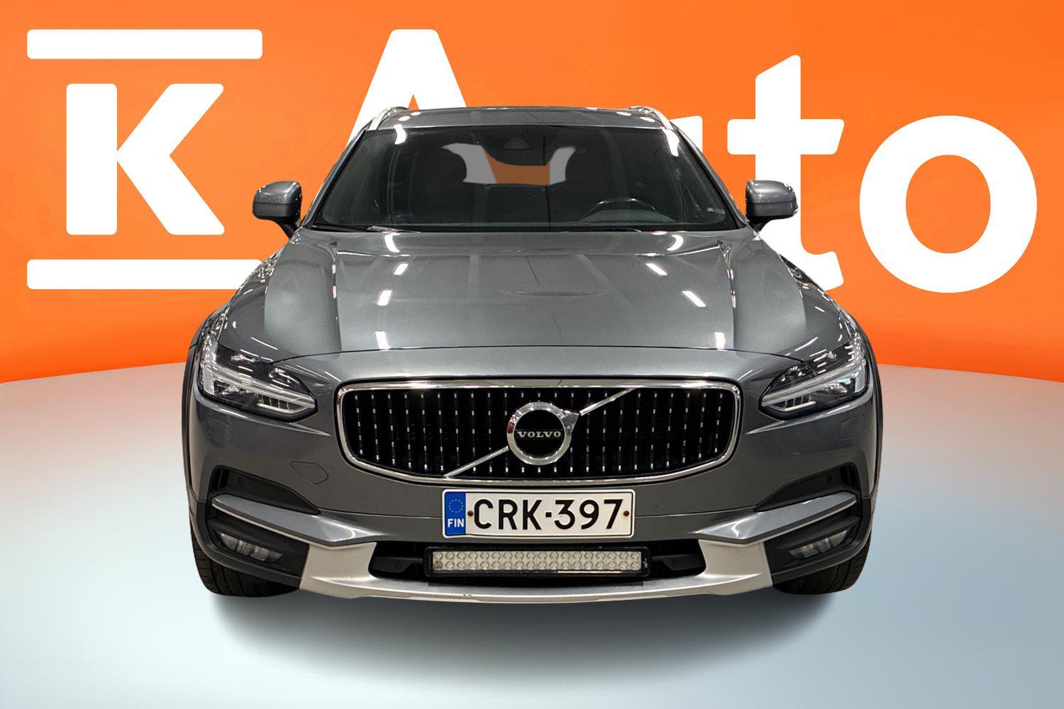 Volvo V90 Cross Country vaihtoauto