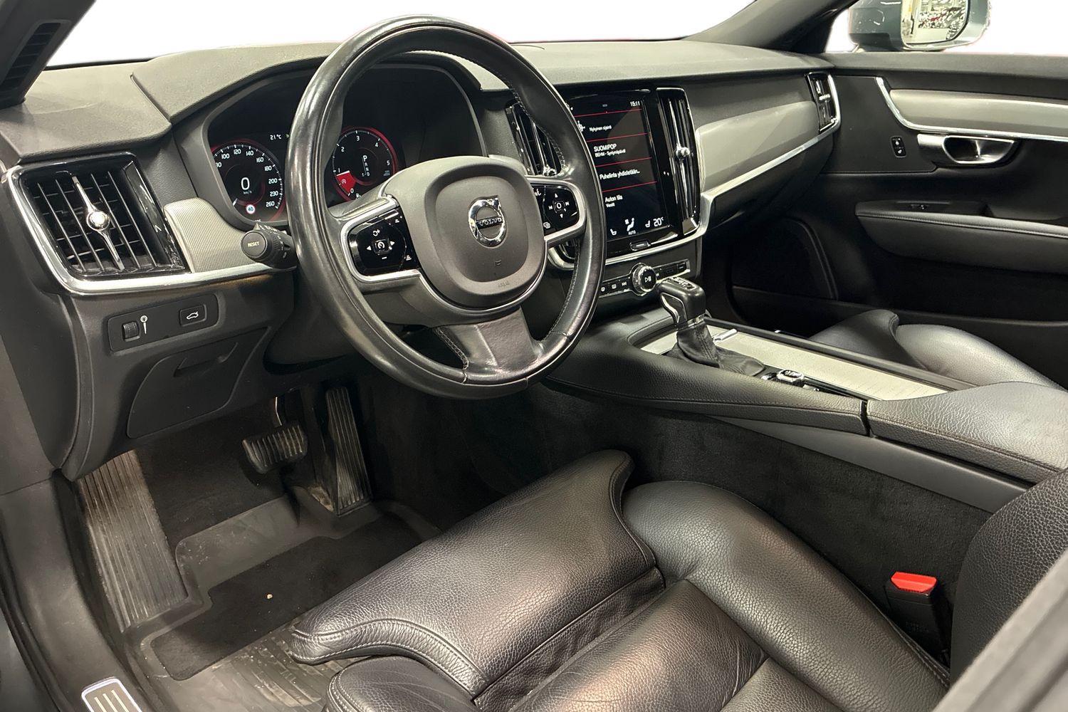 Volvo V90 Cross Country vaihtoauto