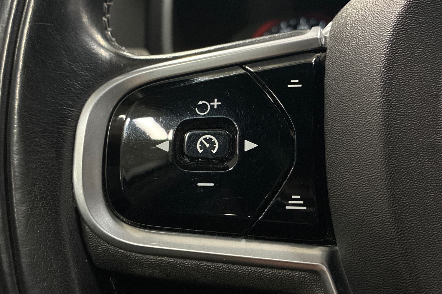 Volvo V90 Cross Country vaihtoauto
