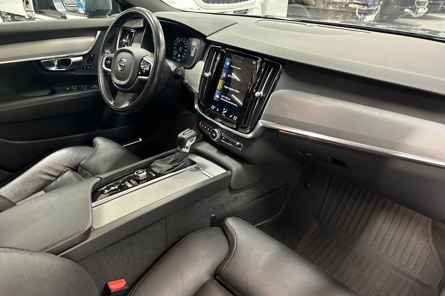 Volvo V90 Cross Country vaihtoauto