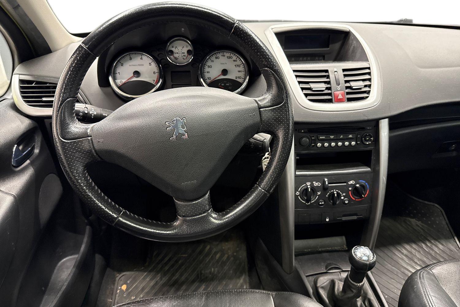 Peugeot 207 vaihtoauto