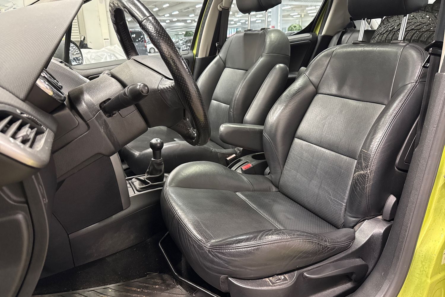 Peugeot 207 vaihtoauto