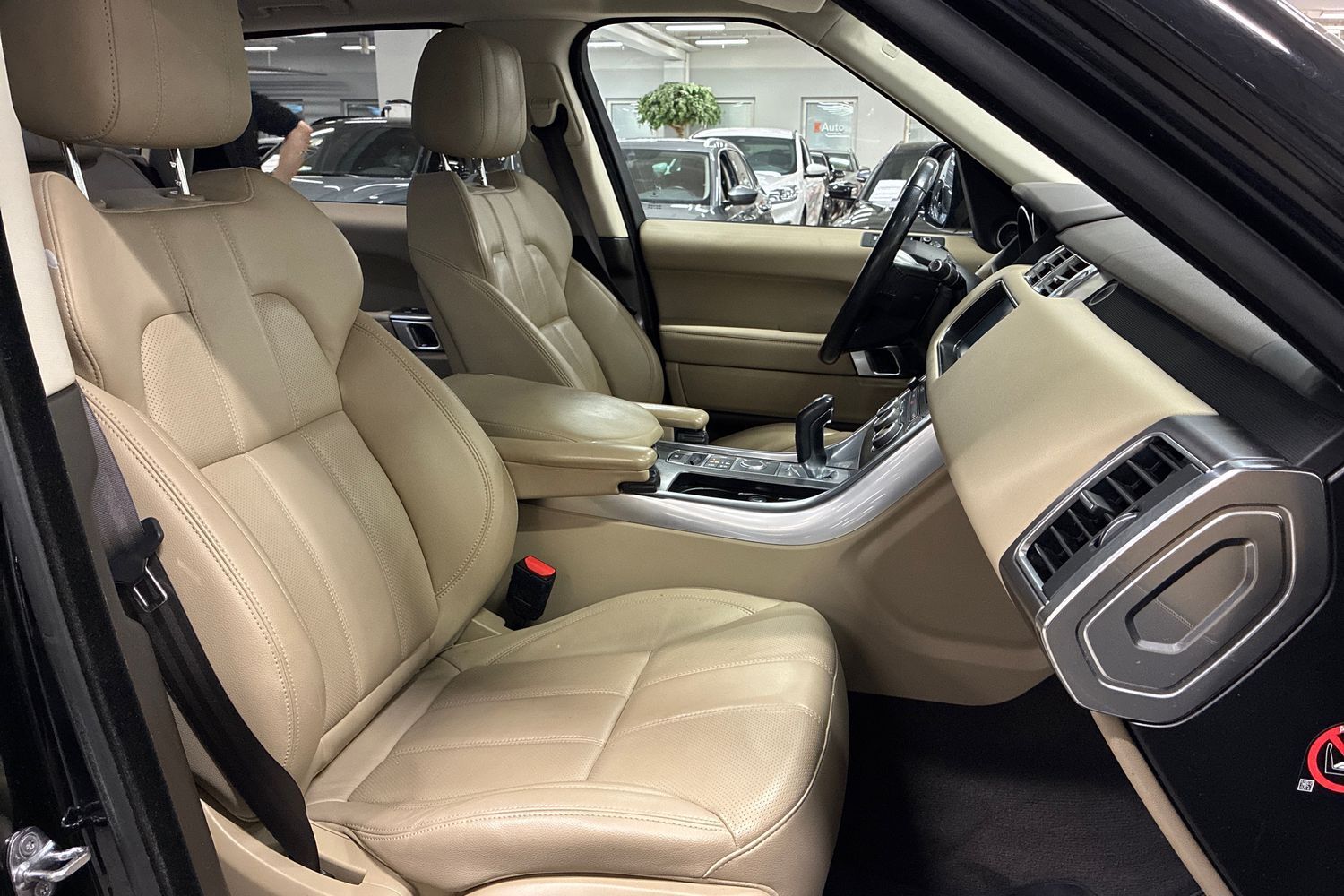 Land Rover Range Rover Sport vaihtoauto