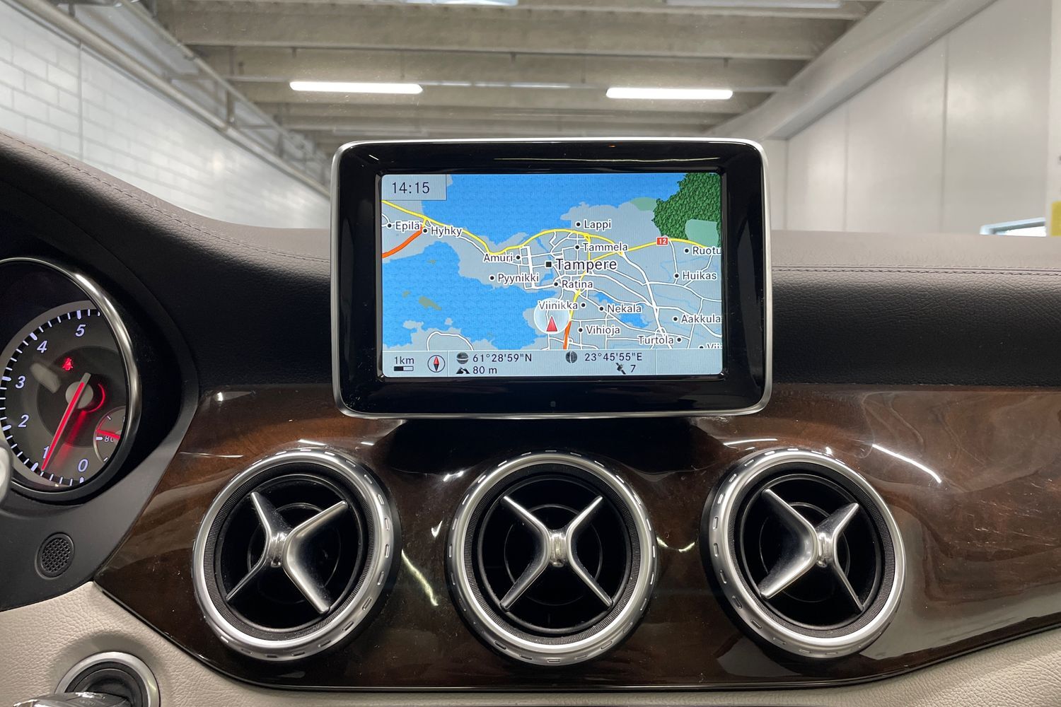 Mercedes-Benz GLA vaihtoauto