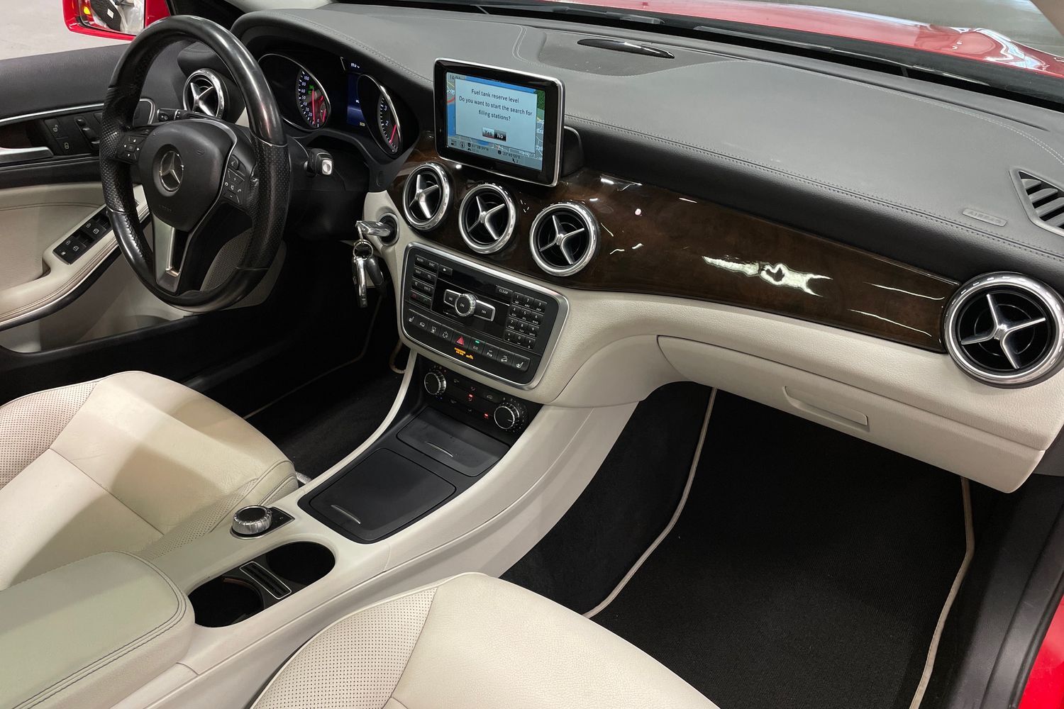 Mercedes-Benz GLA vaihtoauto