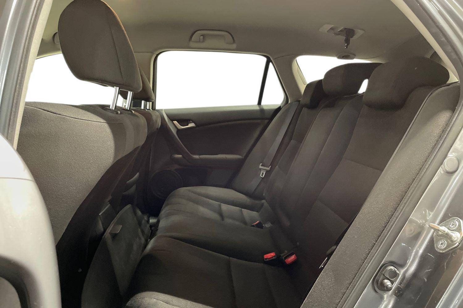 Honda Accord vaihtoauto