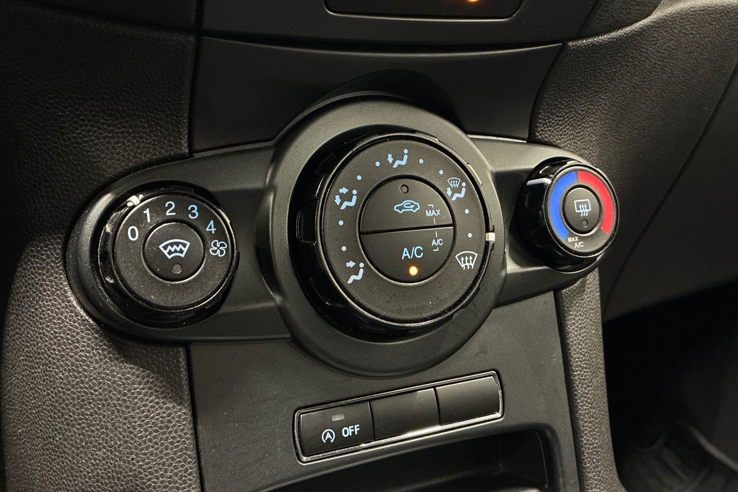 Ford Fiesta vaihtoauto